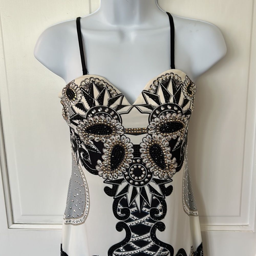 VENUS EMBELLISHED BODYCON MINI DRESS - Picture 2 of 9